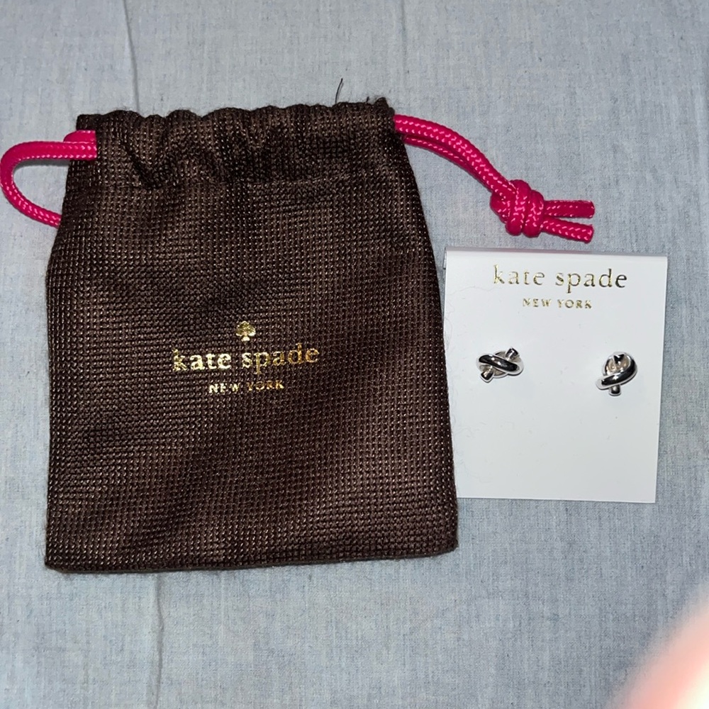 Kate spade ♠️ silver Sailors love Knot studs